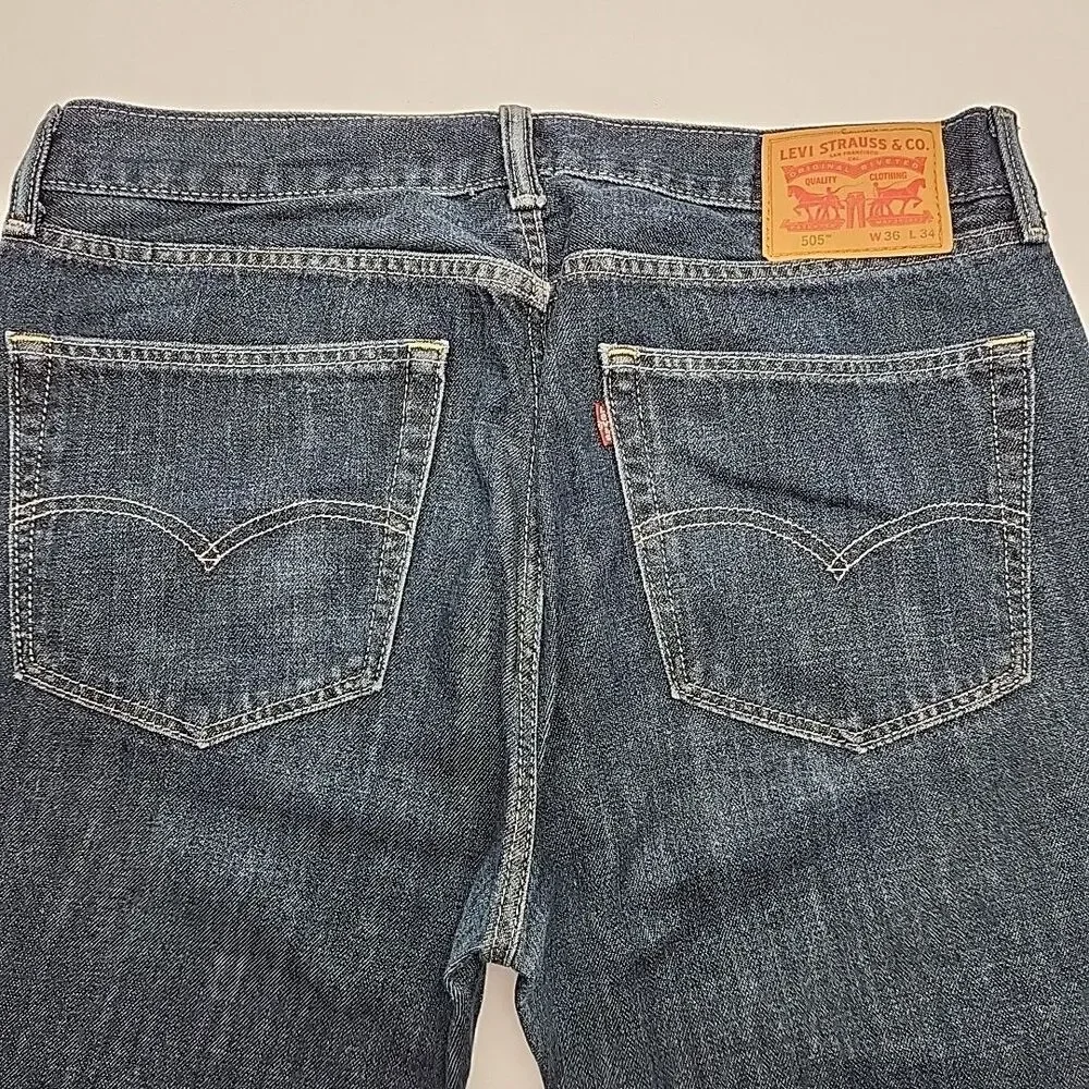 Levi's 505 Jeans Size 36 x 34 Straight Regular Fit Denim Blue Zip Dark Wash Men